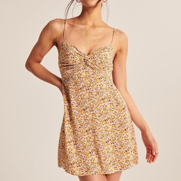 Abercrombie & Fitch Dresses & Skirts - Abercrombie & Fitch Twist Front Floral Mini Dress